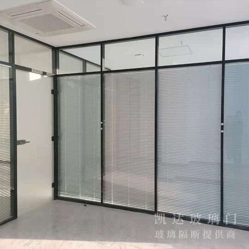 隔斷工程地止，山鋼新天地1012室